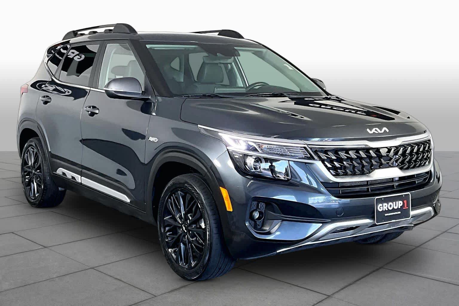 Used 2022 Kia Seltos Nightfall Edition AWD/4WD image 3