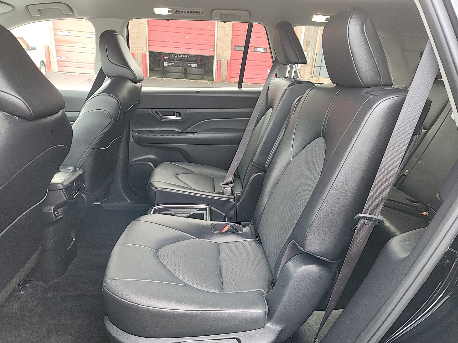 Certified 2025 Toyota Grand Highlander AWD image 26