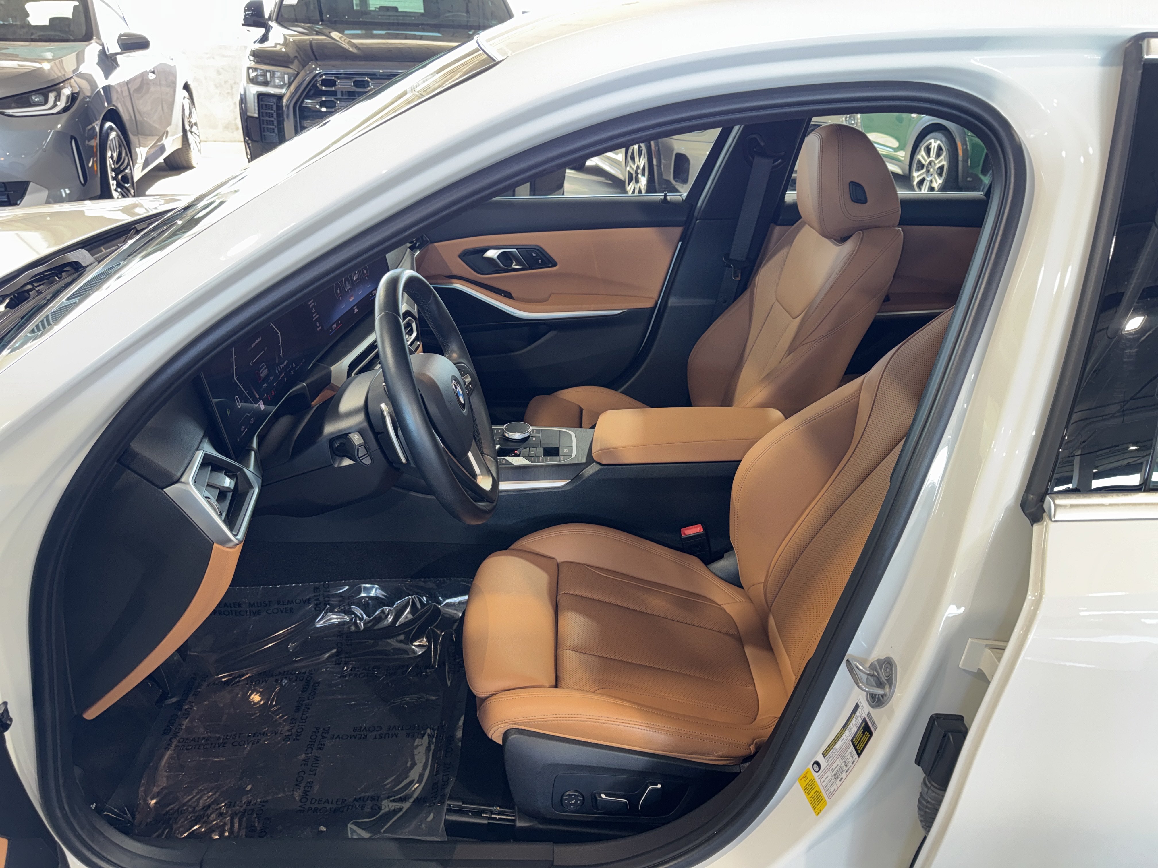 Used 2024 BMW 330i Sedan w/ Convenience Package RWD image 23