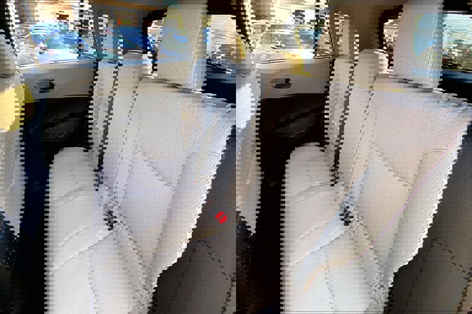 Used 2026 Toyota Corolla Cross LE image 19