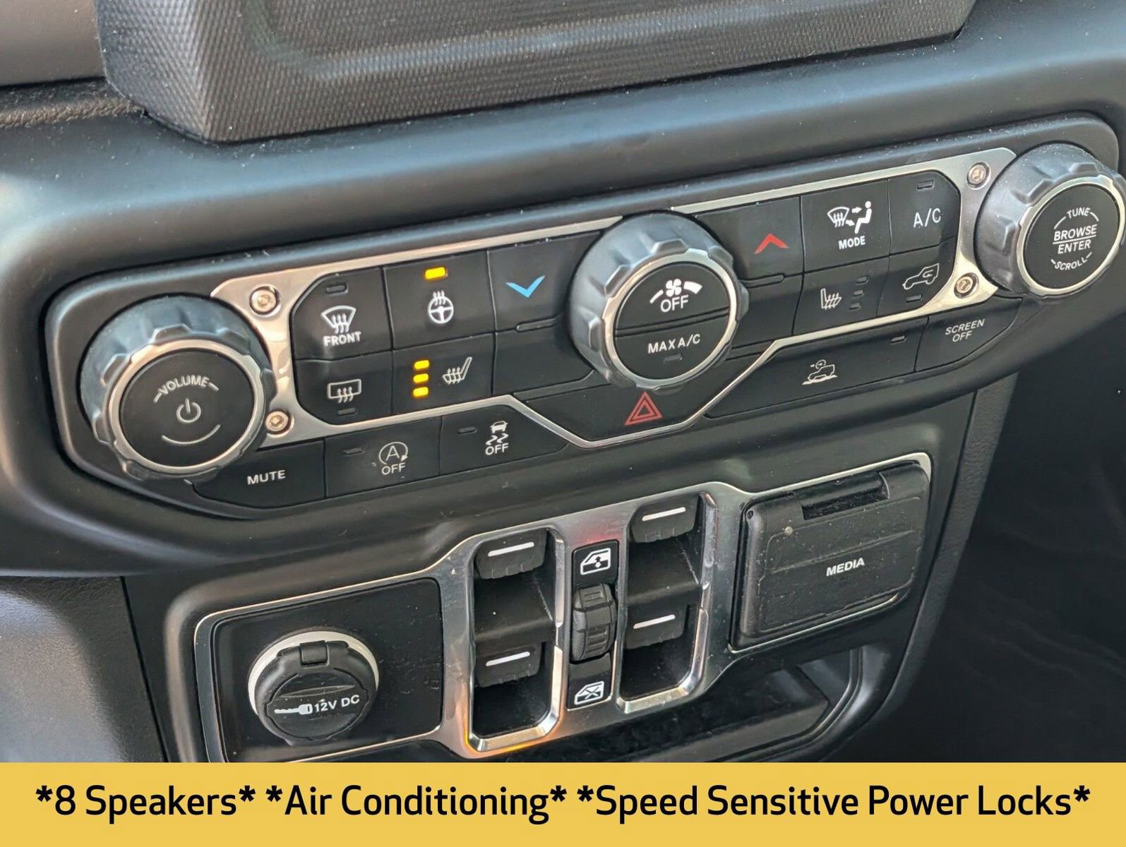 Used 2023 Jeep Wrangler Sport S image 9