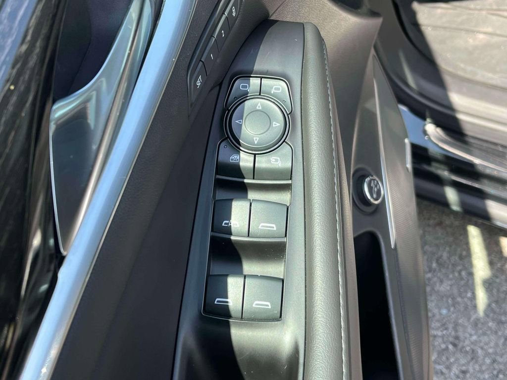 Used 2020 Buick Enclave Avenir w/ Avenir Technology Package AWD/4WD image 26
