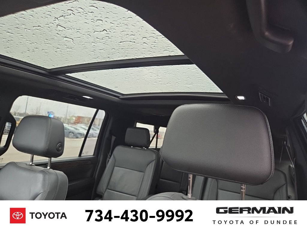 Used 2022 Chevrolet Suburban LT w/ LT Signature Package image 16
