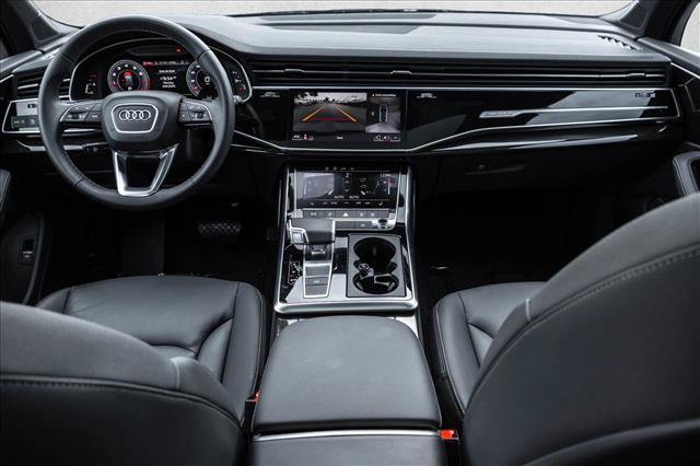 Used 2025 Audi Q7 2.0T Premium Plus w/ Premium Plus Package AWD/4WD image 21