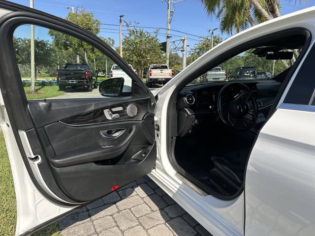 Used 2023 Mercedes-Benz E 350 4MATIC Sedan w/ Premium Package image 22