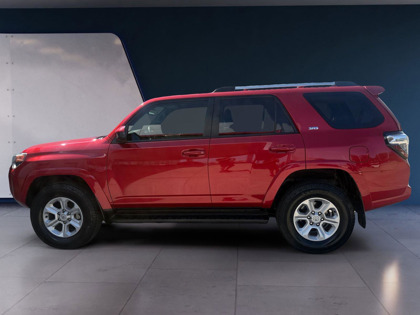 Used 2023 Toyota 4Runner SR5 AWD/4WD image 2