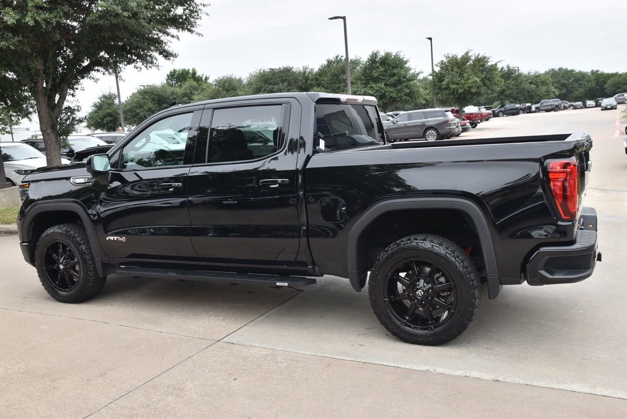 Used 2023 GMC Sierra 1500 AT4 AWD/4WD image 11