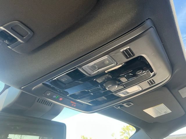 New 2026 Chevrolet Suburban Premier w/ Sun And Tow Package AWD/4WD image 30