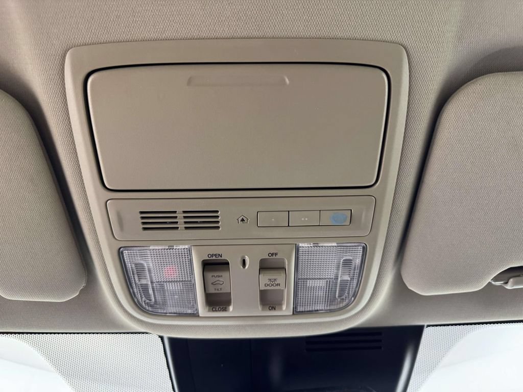 Used 2019 Honda CR-V EX-L image 24