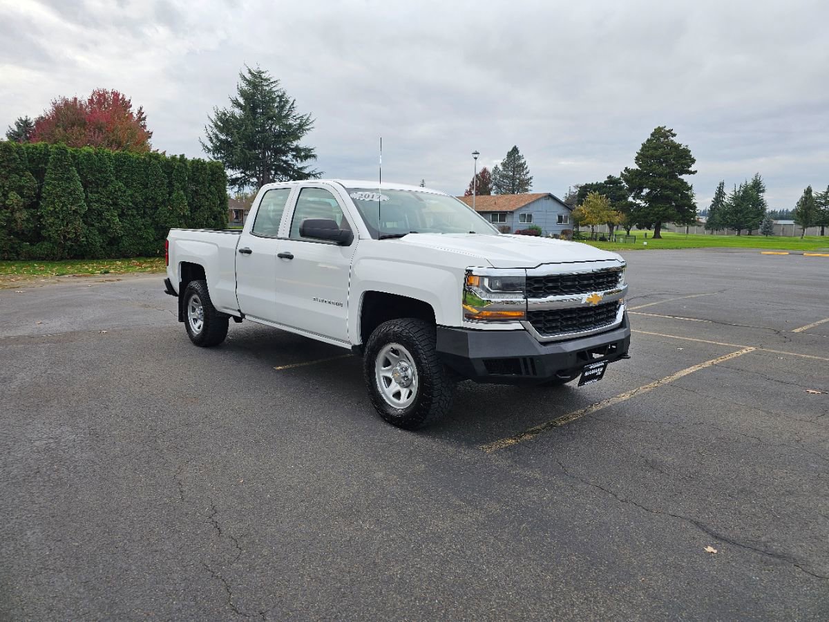 Used 2017 Chevrolet Silverado 1500 W/T w/ Trailering Package image 6