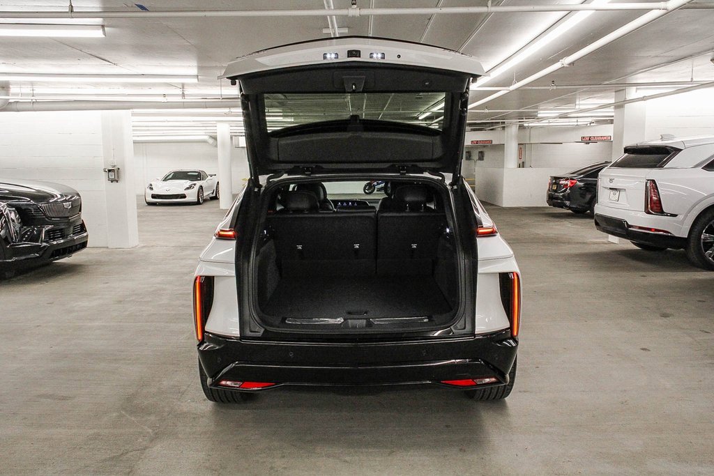 Used 2025 Cadillac Lyriq Sport image 26