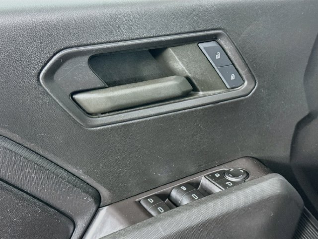 Used 2023 Chevrolet Colorado Trail Boss w/ Technology Package AWD/4WD image 18