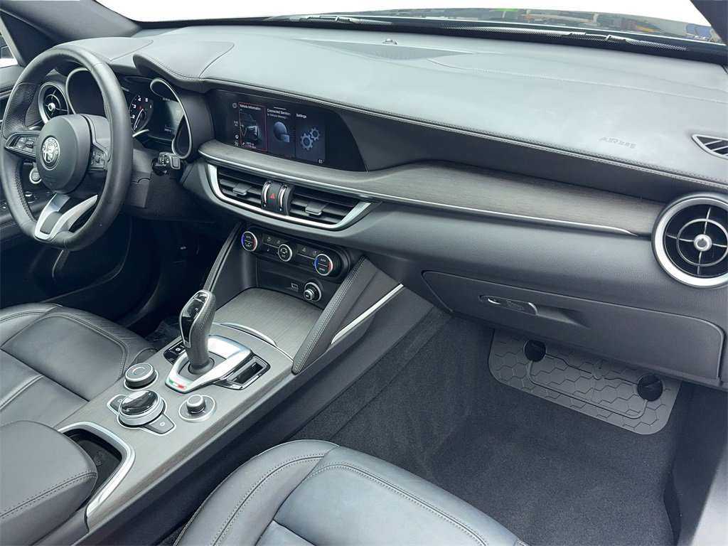 Used 2023 Alfa Romeo Stelvio Ti image 44