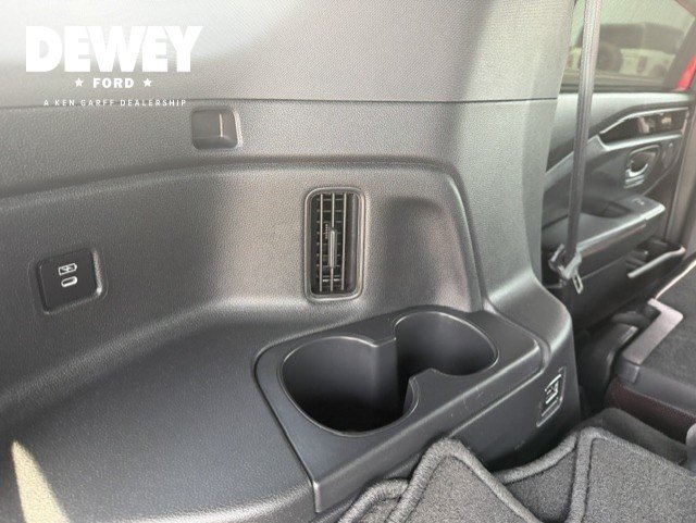 Used 2025 Honda Pilot Black Edition image 35
