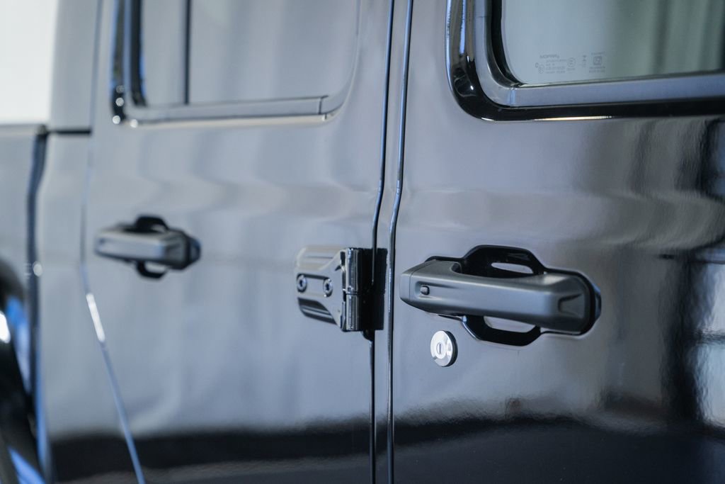 New 2026 Jeep Gladiator Sport AWD/4WD image 16
