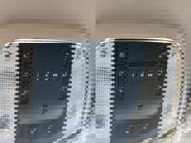 Used 2017 Chrysler 300 Touring w/ Value Package image 23