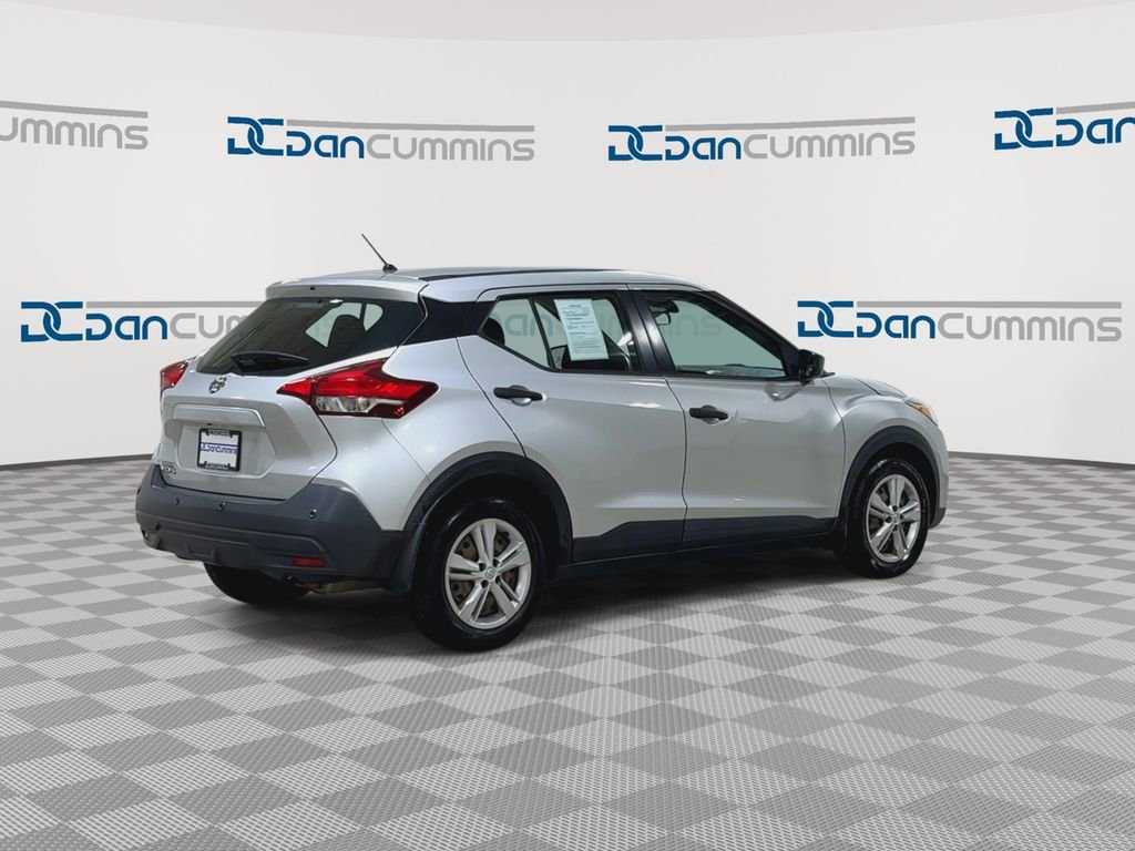 Used 2020 Nissan Kicks S FWD image 9