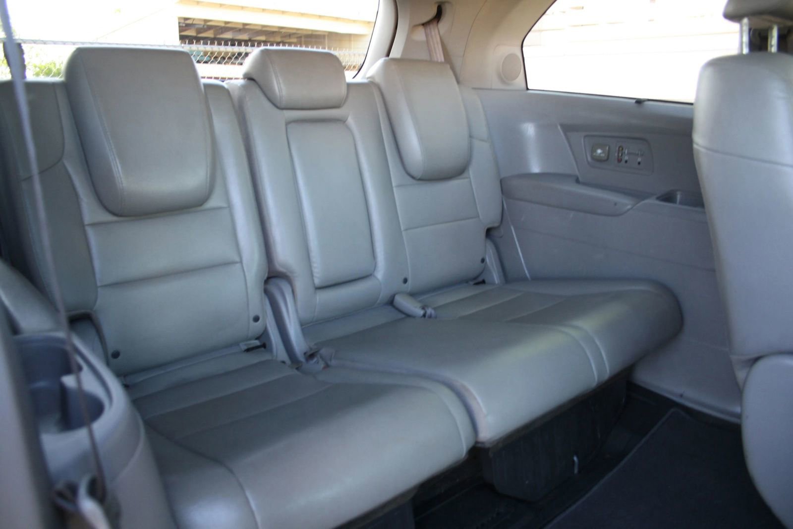 Used 2012 Honda Odyssey Touring Elite image 12