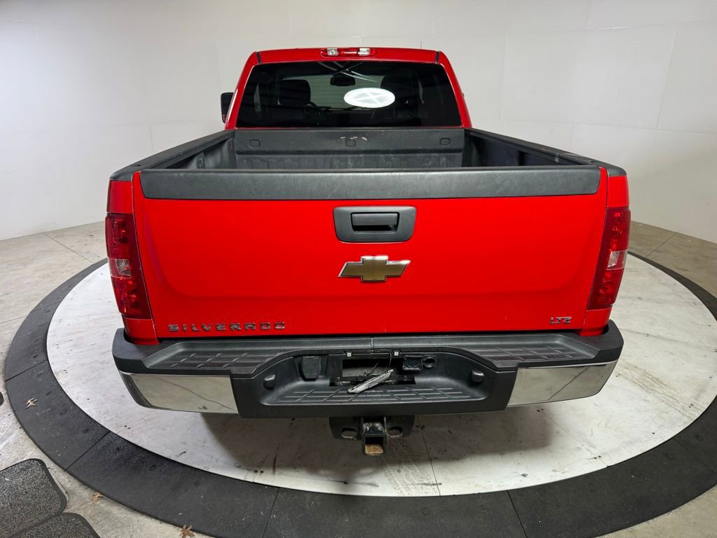 Used 2011 Chevrolet Silverado 2500 LTZ w/ Suspension Package, Off-Road AWD/4WD image 6