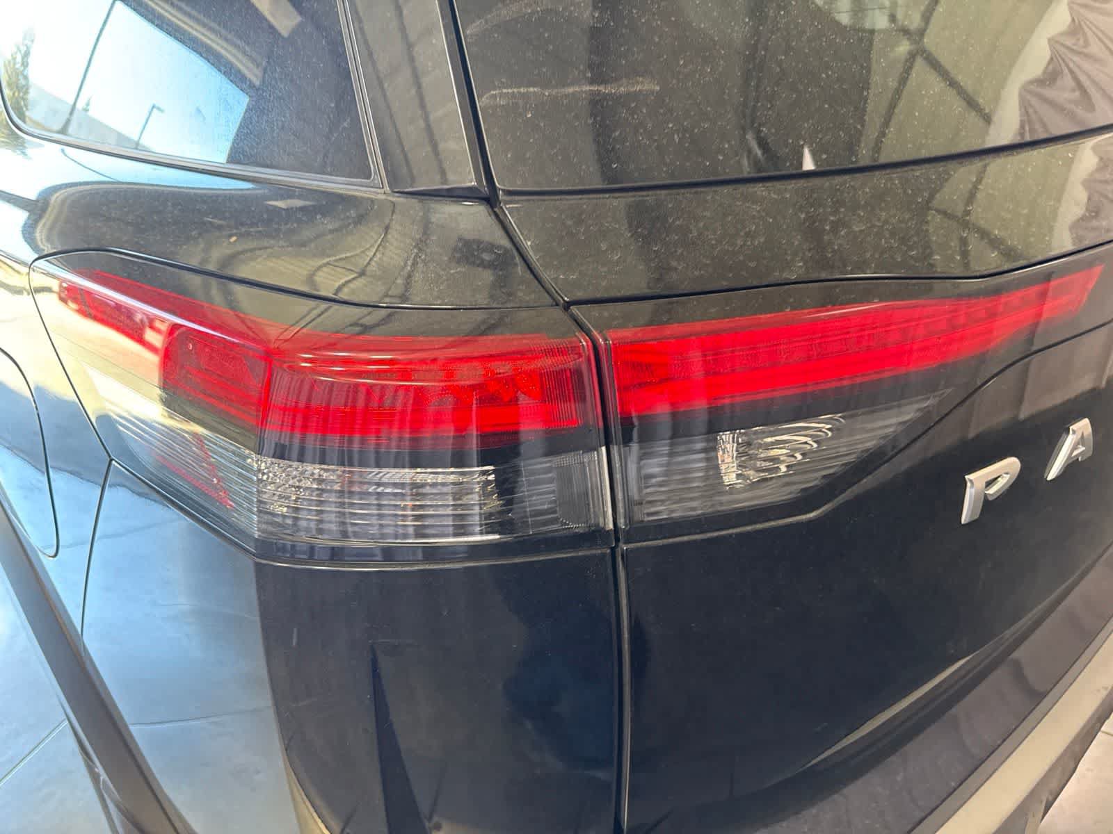 Used 2022 Nissan Pathfinder SL w/ SL Premium Package FWD image 12