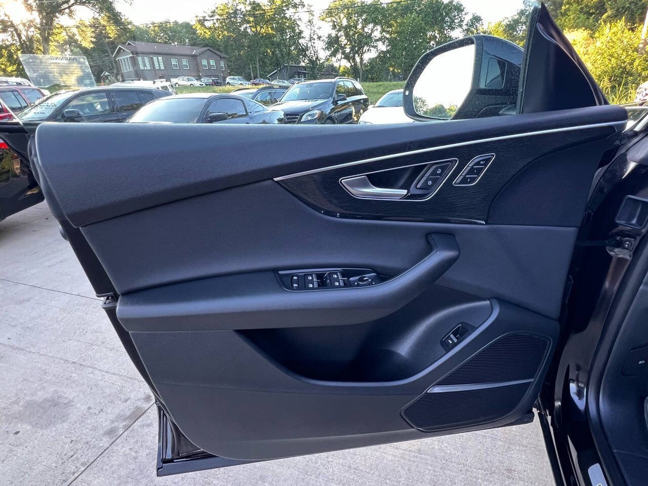 Used 2019 Audi Q8 Prestige AWD/4WD image 13