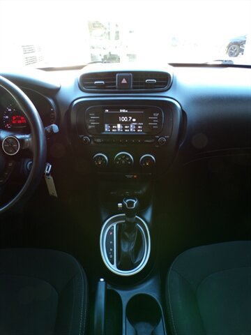 Used 2018 Kia Soul FWD image 33