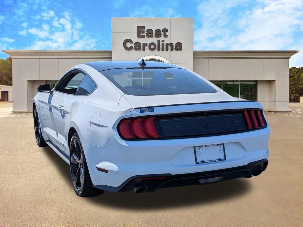 Used 2022 Ford Mustang Coupe w/ Black Accent Package RWD image 5