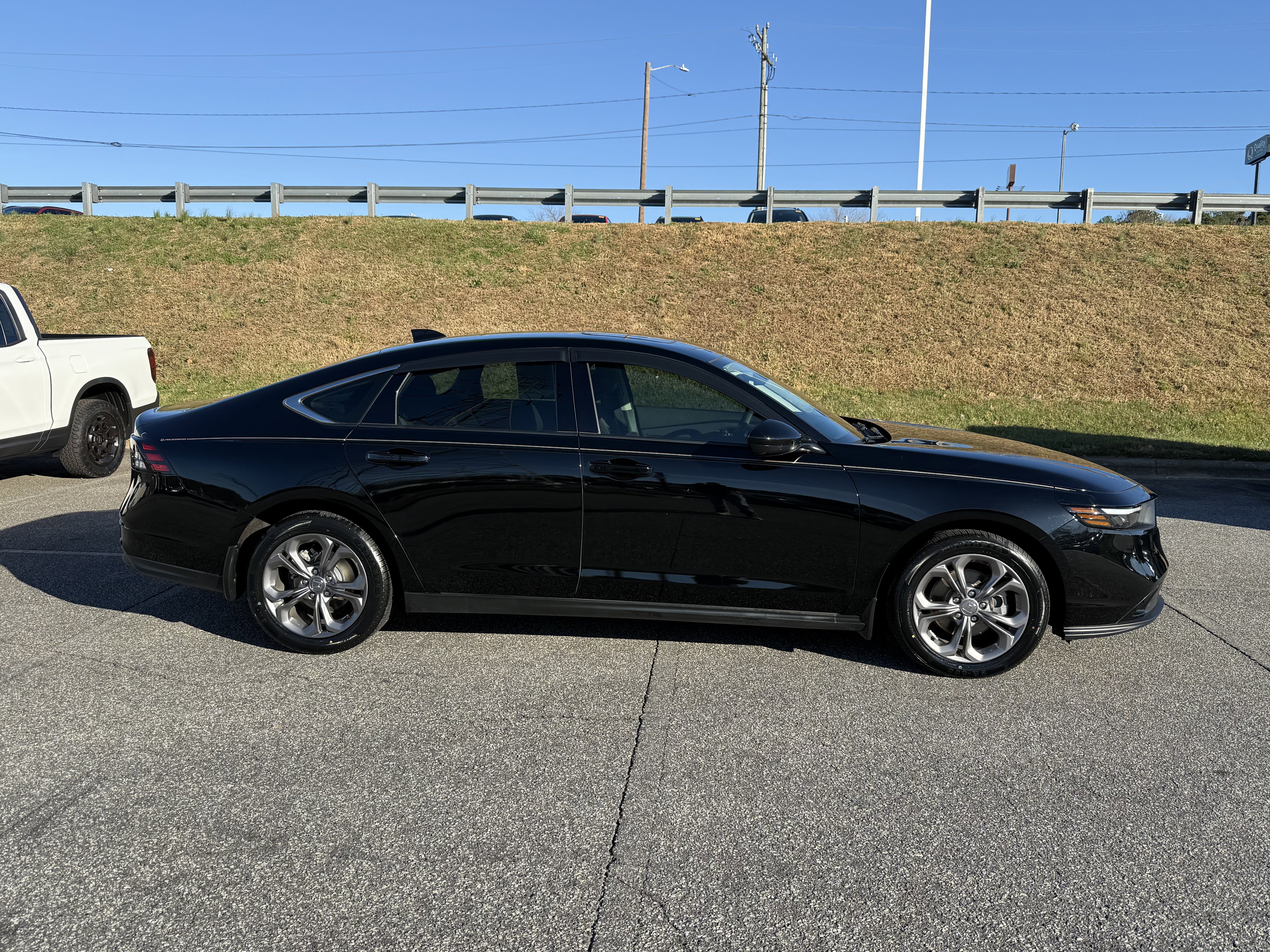 Used 2024 Honda Accord EX video 2