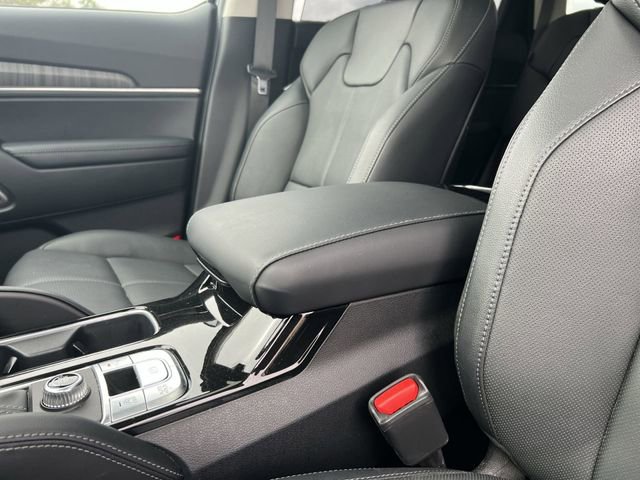 Certified 2025 Kia Telluride EX image 21