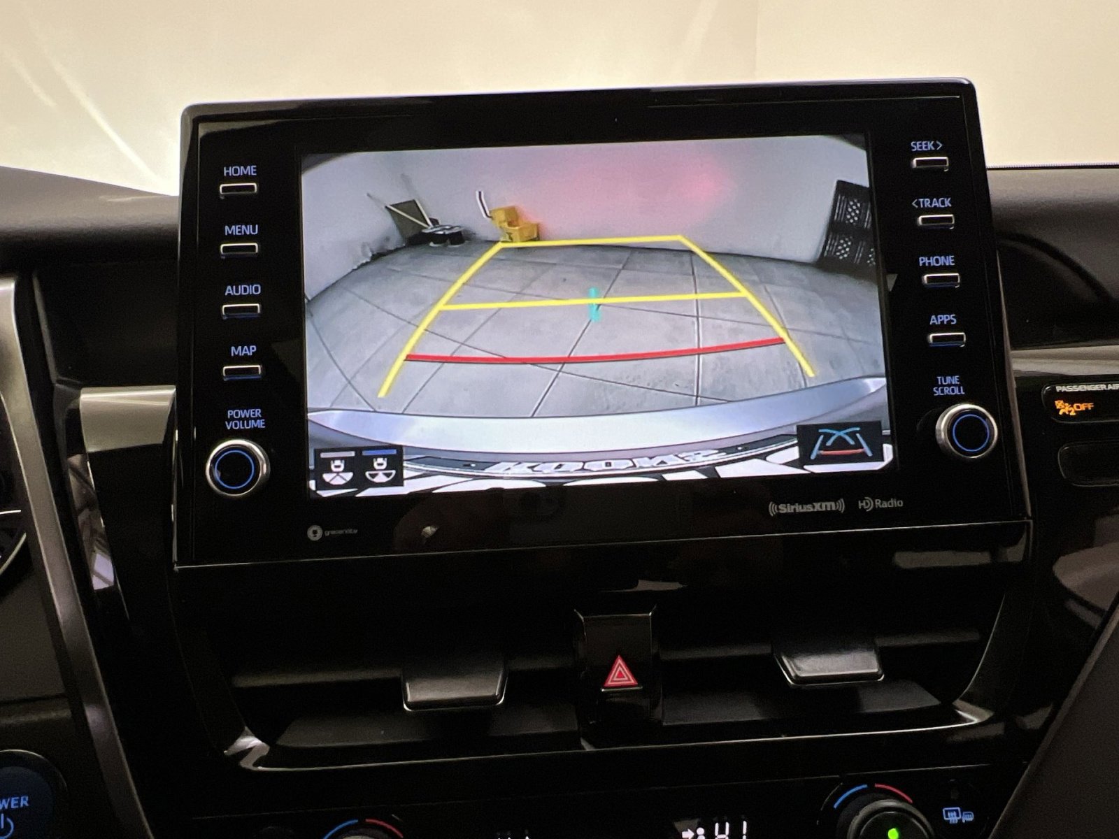 Used 2022 Toyota Camry XSE image 17