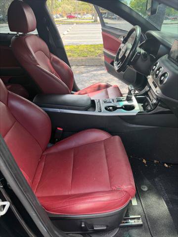 Used 2018 Kia Stinger GT1 RWD image 16