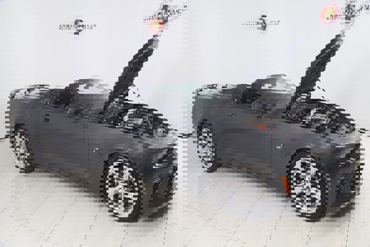 Used 2017 Chevrolet Camaro SS image 24