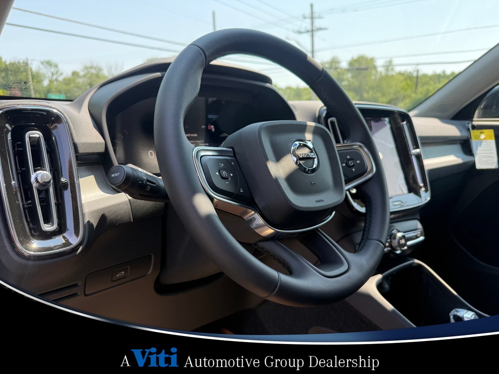 Used 2026 Volvo XC40 B5 Plus w/ Protection Package Premier AWD/4WD image 12