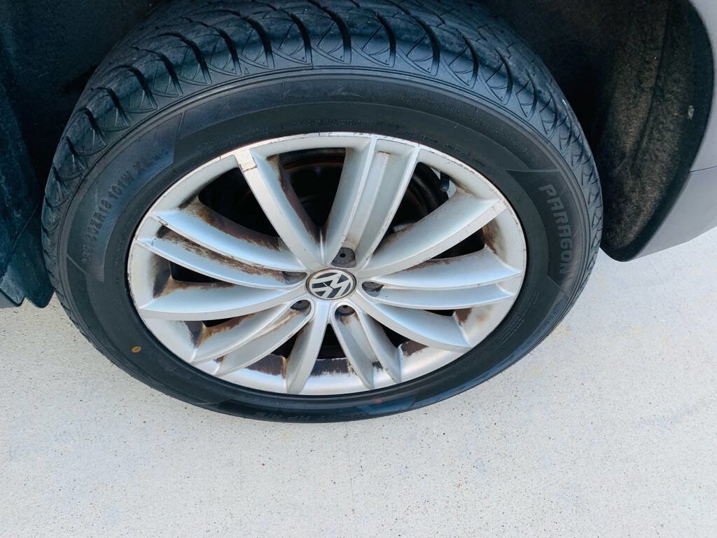 Used 2012 Volkswagen Tiguan SE FWD image 28
