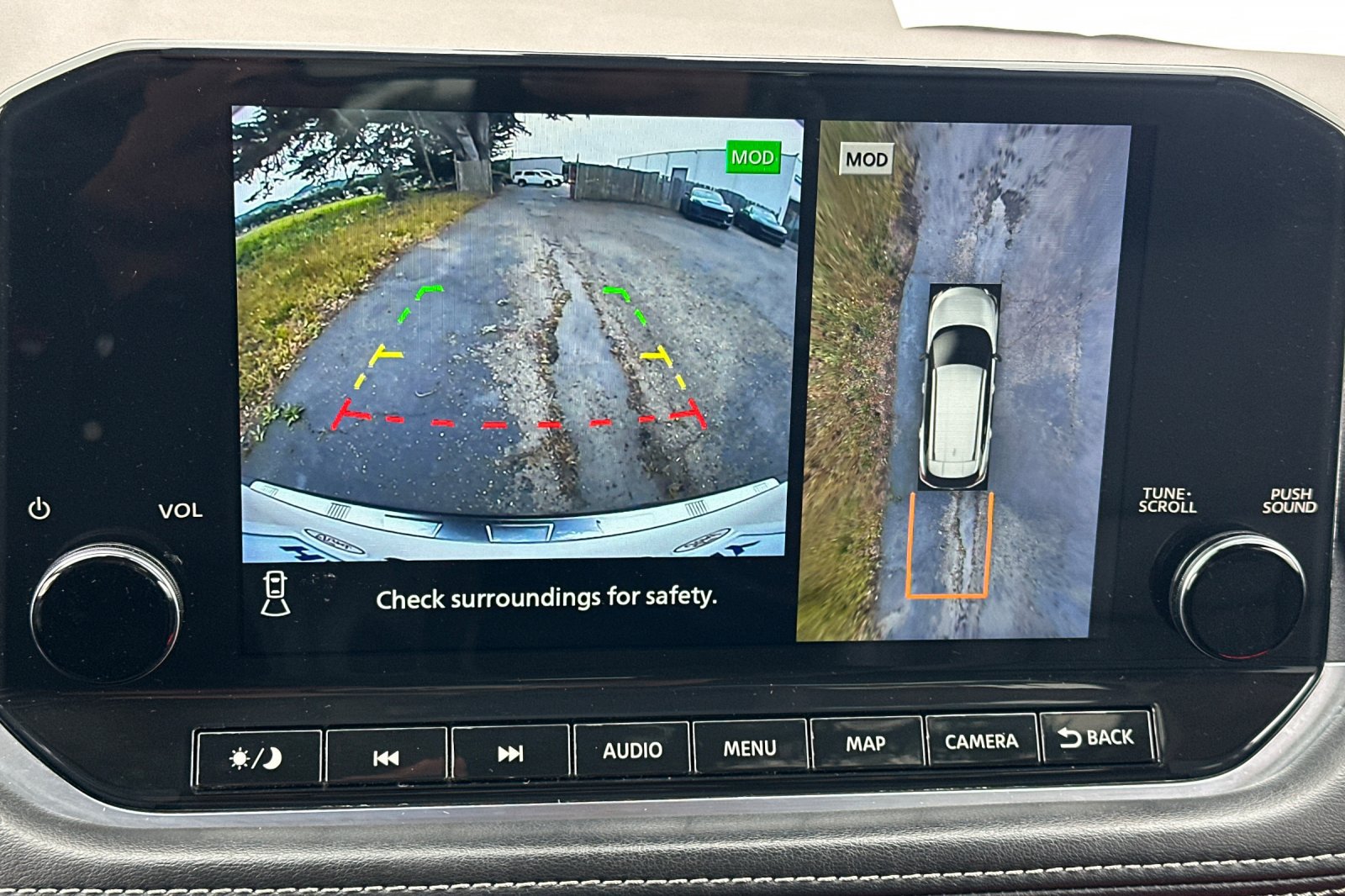 Used 2022 Nissan Rogue Platinum w/ Head-Up Display Package FWD image 18