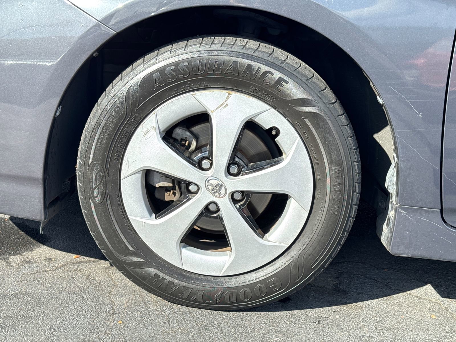 Used 2014 Toyota Prius Two FWD image 4