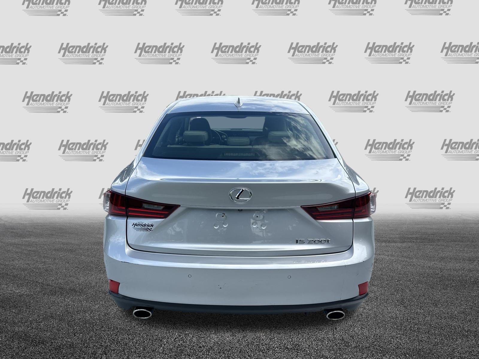 Used 2016 Lexus IS 200t w/ Premium Package RWD image 9