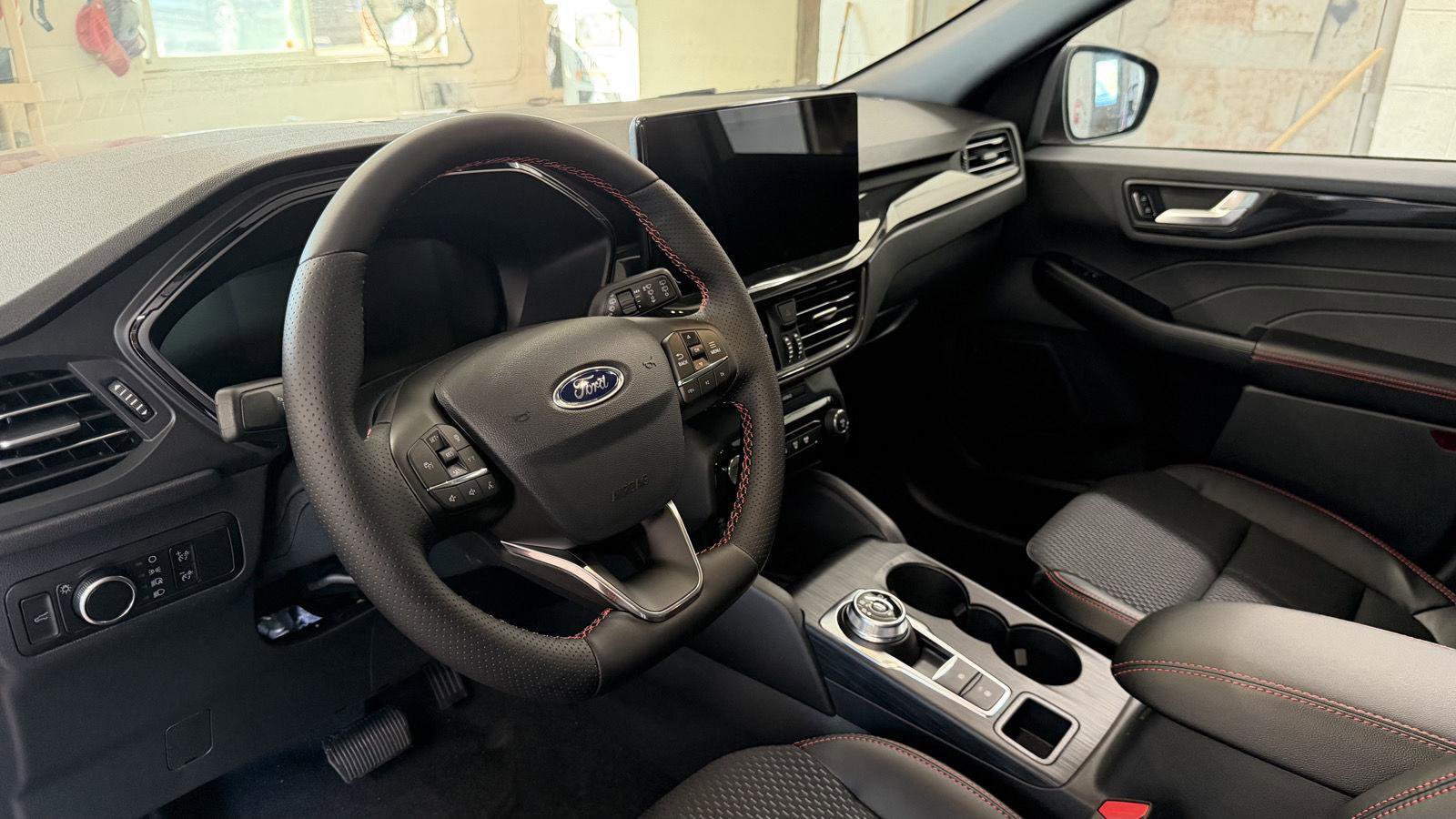 New 2026 Ford Escape ST-Line w/ Tech Pack #1 image 11