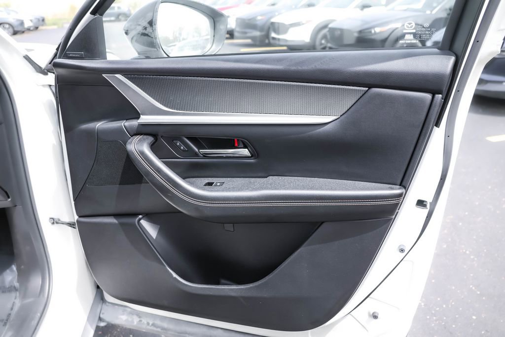 Used 2025 MAZDA CX-70 Plug-In Hybrid w/ Premium Plus AWD/4WD image 36