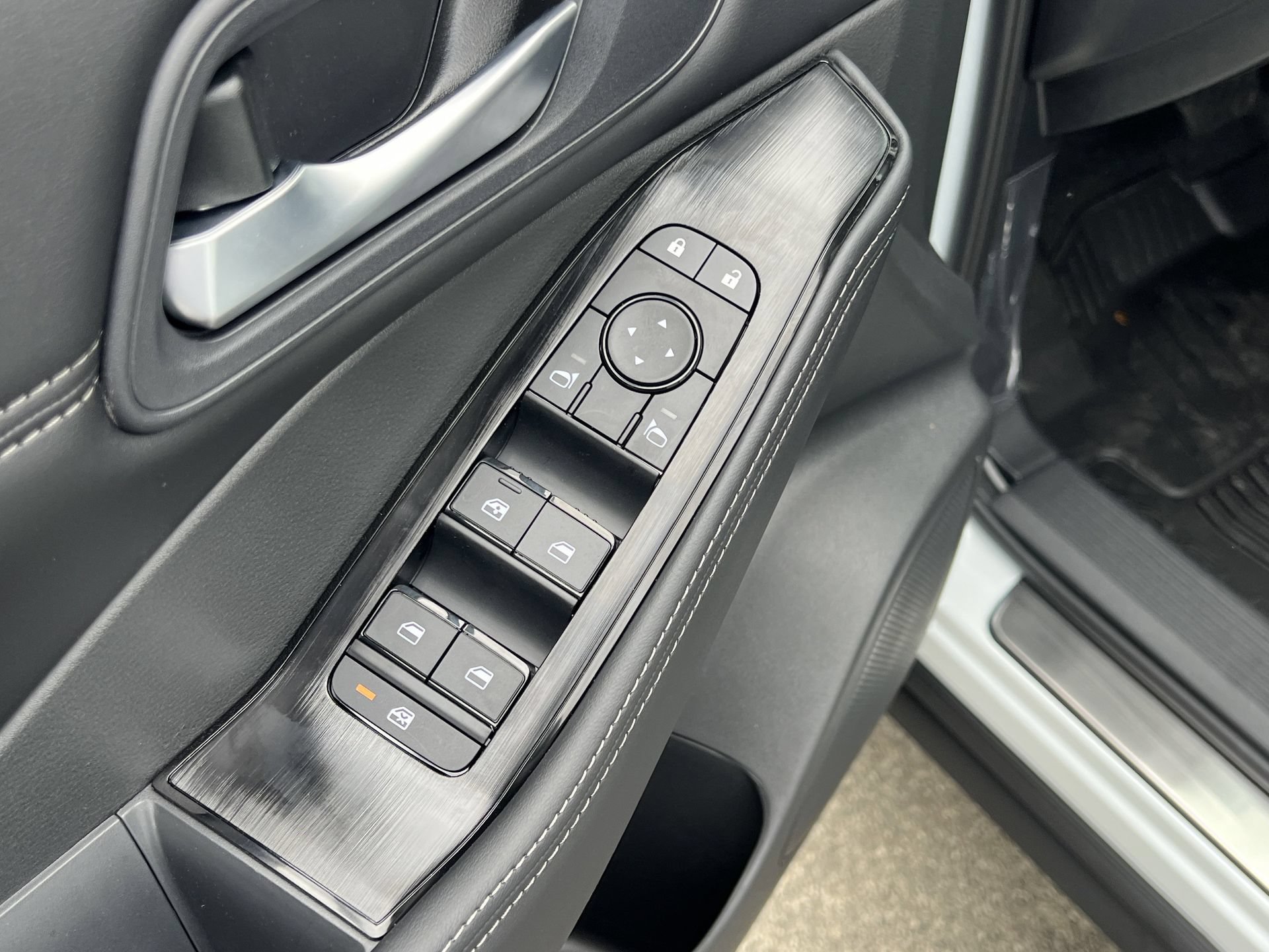 New 2026 Nissan Rogue Dark Armor FWD image 14