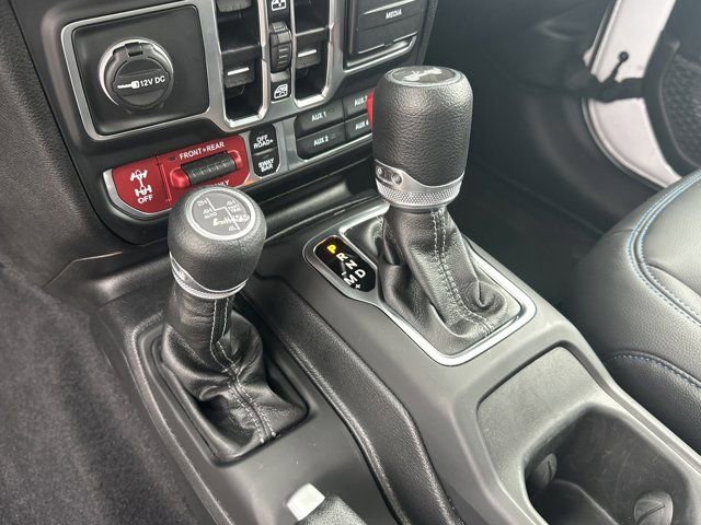 Certified 2025 Jeep Wrangler Unlimited Rubicon 4xe w/ Convenience Group image 29