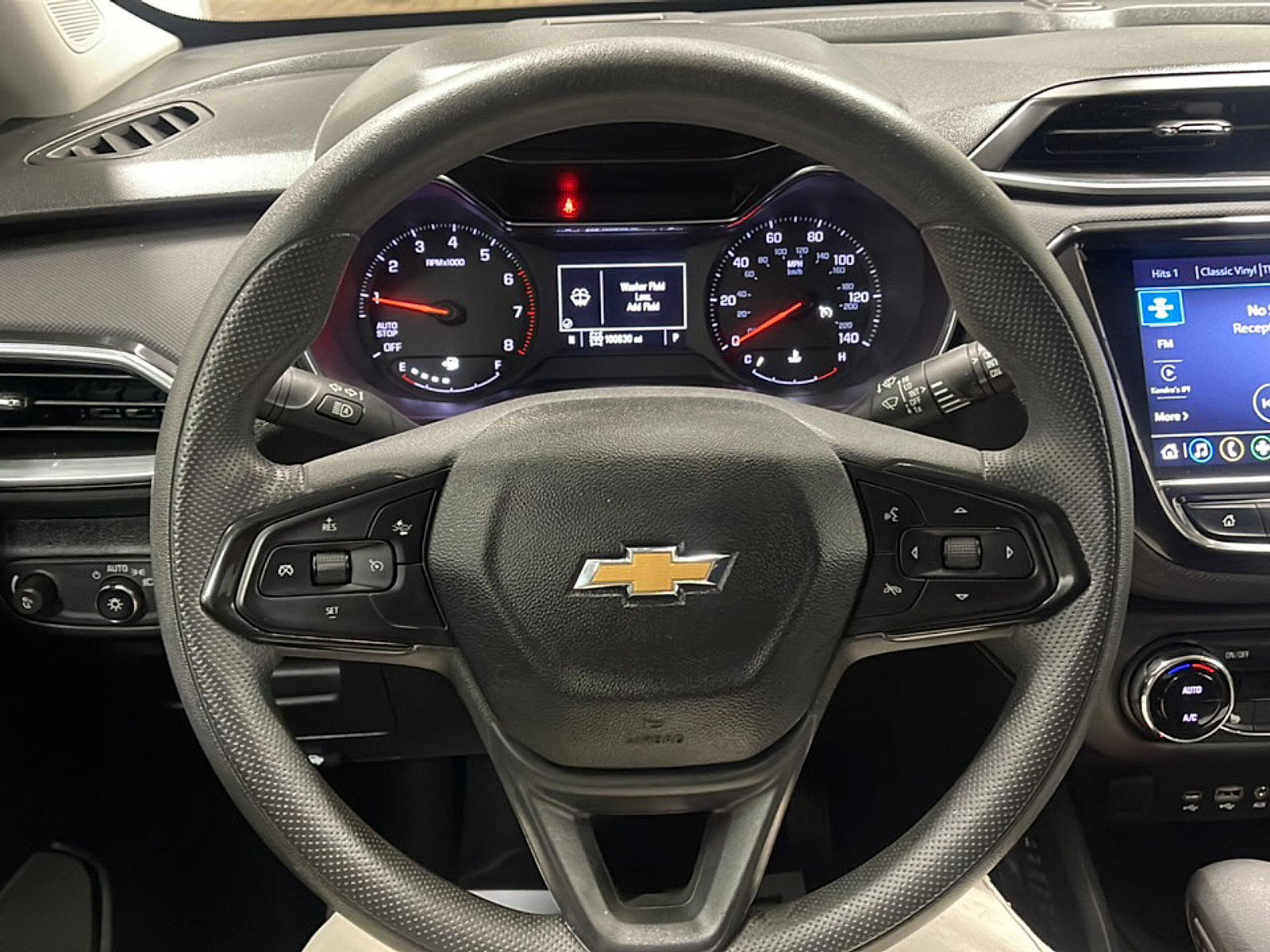 Used 2022 Chevrolet TrailBlazer LT w/ Convenience Package AWD/4WD image 4