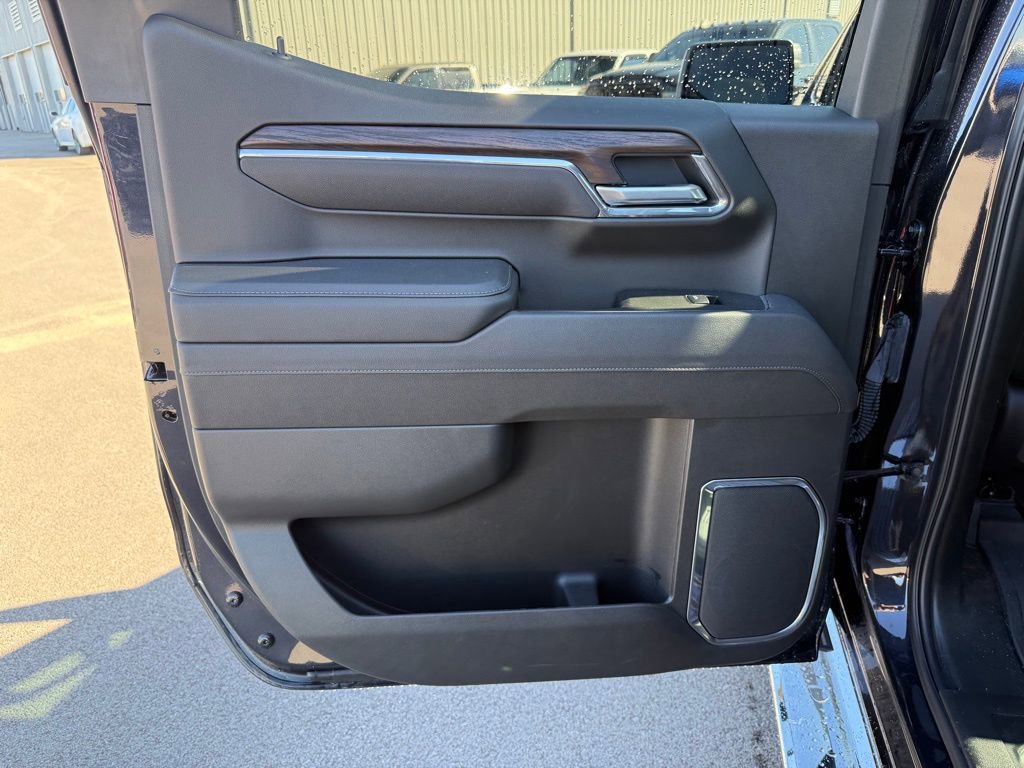 Used 2025 GMC Sierra 1500 SLT w/ SLT Premium Plus Package image 11