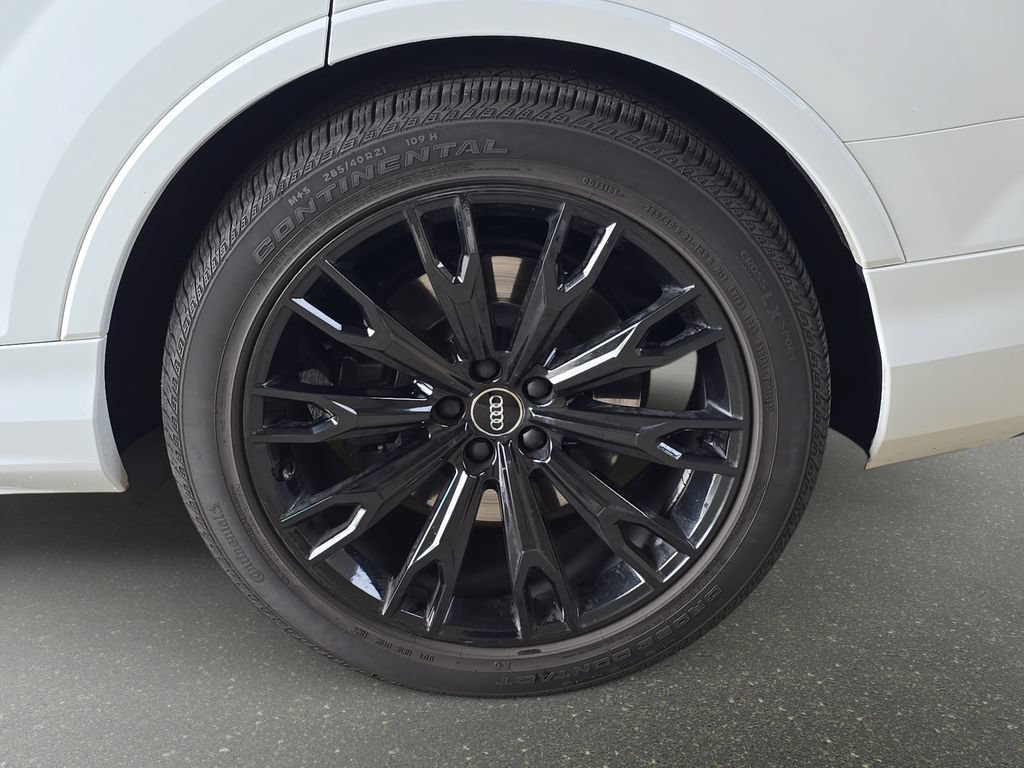 Used 2020 Audi SQ7 Prestige w/ Prestige Package AWD/4WD image 34