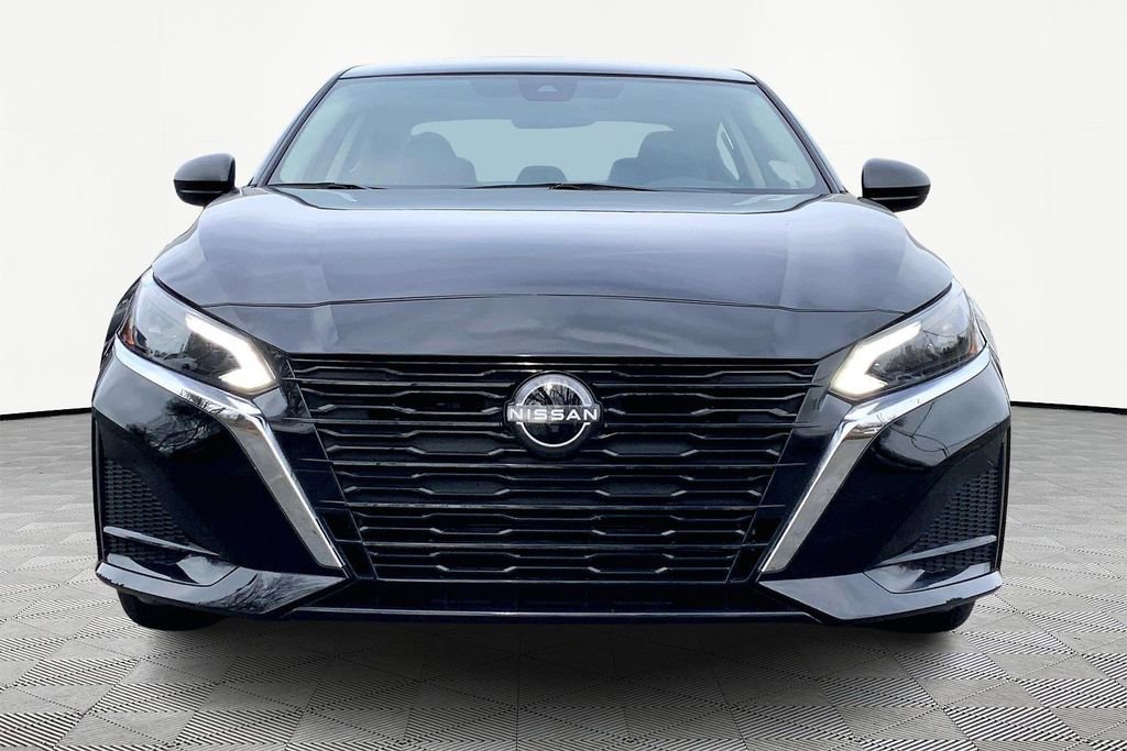 Used 2024 Nissan Altima 2.5 SV video 2