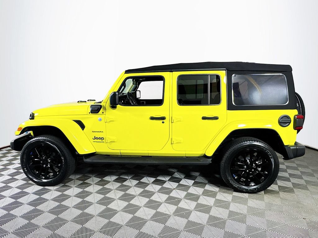 Used 2022 Jeep Wrangler Unlimited Sahara w/ Safety Group AWD/4WD image 4