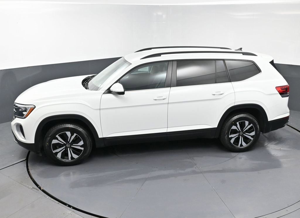 Used 2024 Volkswagen Atlas SE image 48