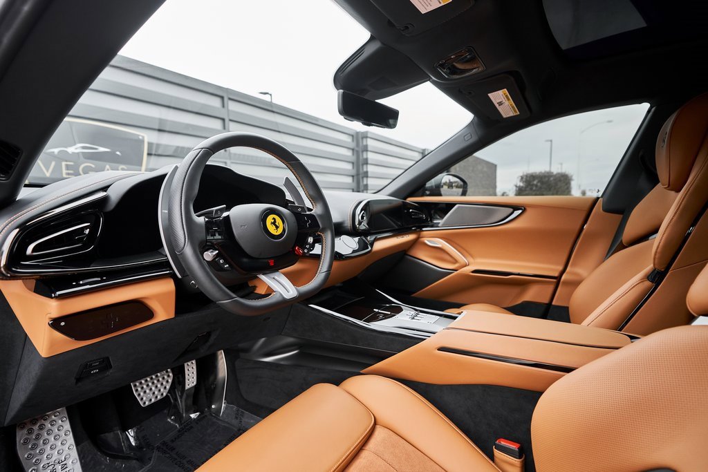 Used 2025 Ferrari Purosangue image 2