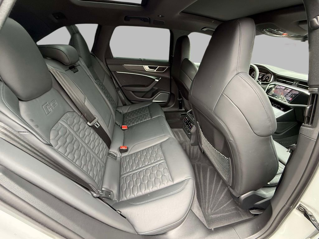 Used 2024 Audi RS 6 performance AWD/4WD image 16