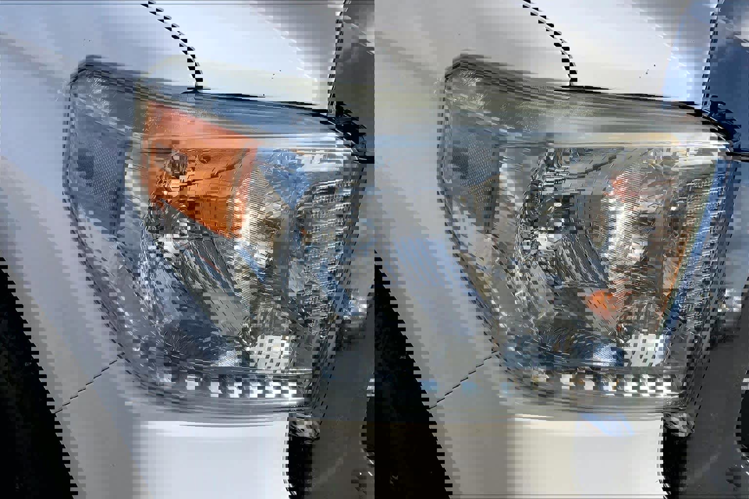 Used 2015 Toyota Tundra SR5 w/ SR5 Upgrade Package image 26